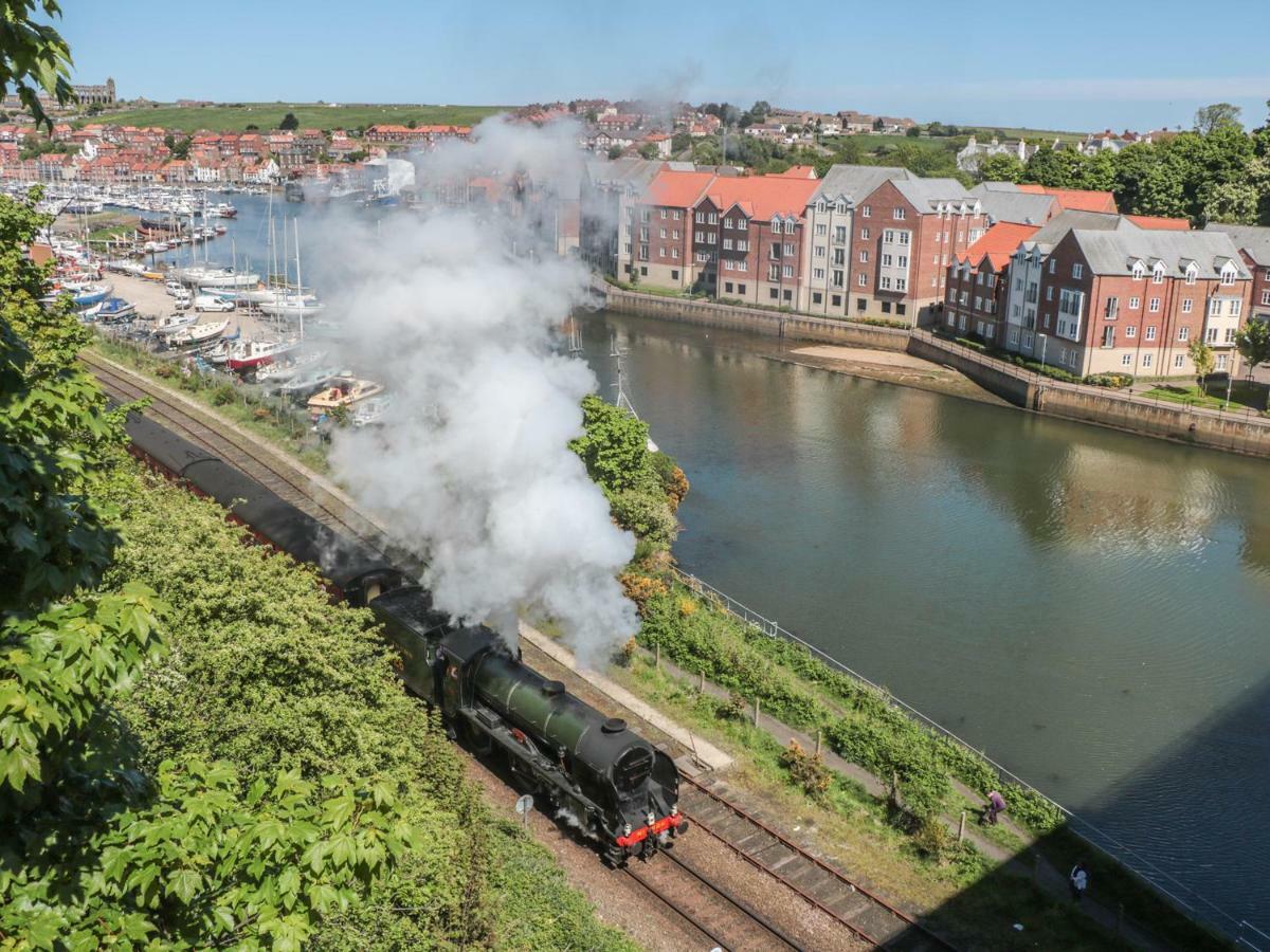 Appartamento Tornado Engine Shed Whitby Esterno foto