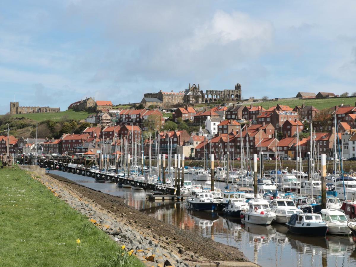 Appartamento Tornado Engine Shed Whitby Esterno foto